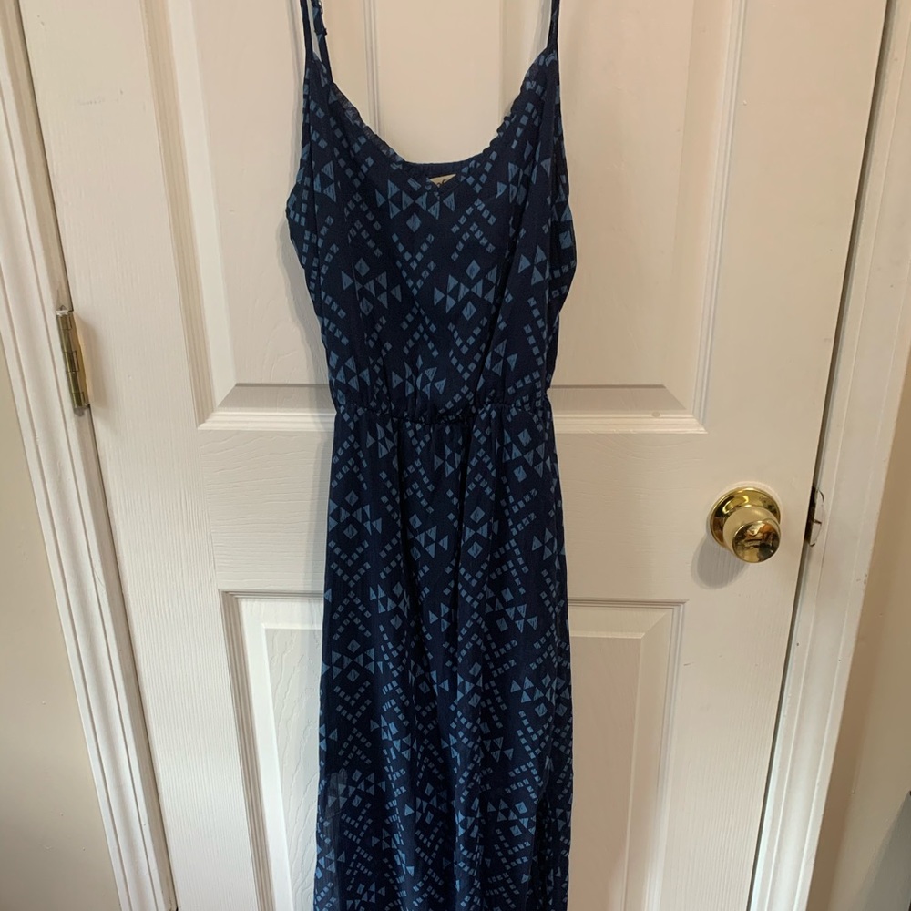 Maxi dress with slit